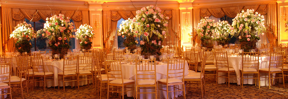 Beautiful and atmopsheric event design services make weddings truly special and rememberable