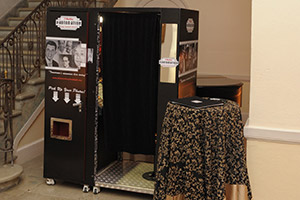 Vintage Photobooth at NYC wedding